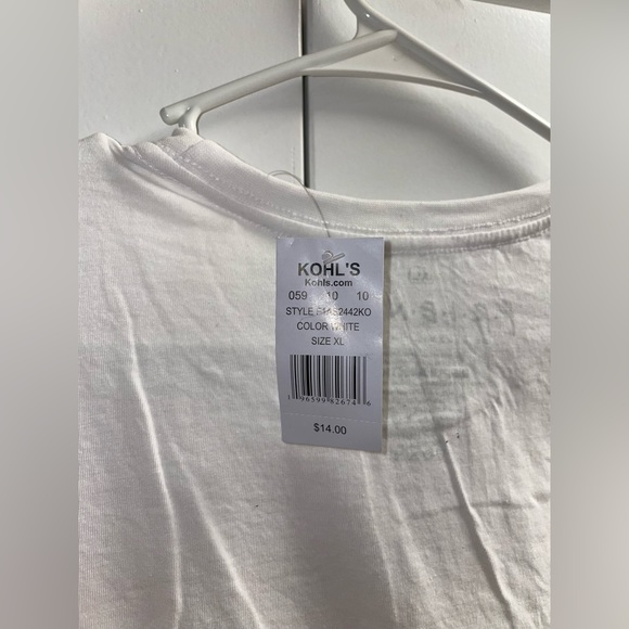 NWT Men’s XL I'd Rather Be Watching Friends Christmas Graphic T-Shirt - Picture 4 of 5